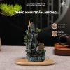 Bạn có thể đặt nó trong góc phòng, trên bàn làm việc, hoặc bất kỳ nơi nào mà bạn muốn tạo ra một không gian yên bình.