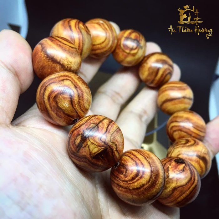 vòng tay phong thủy nam