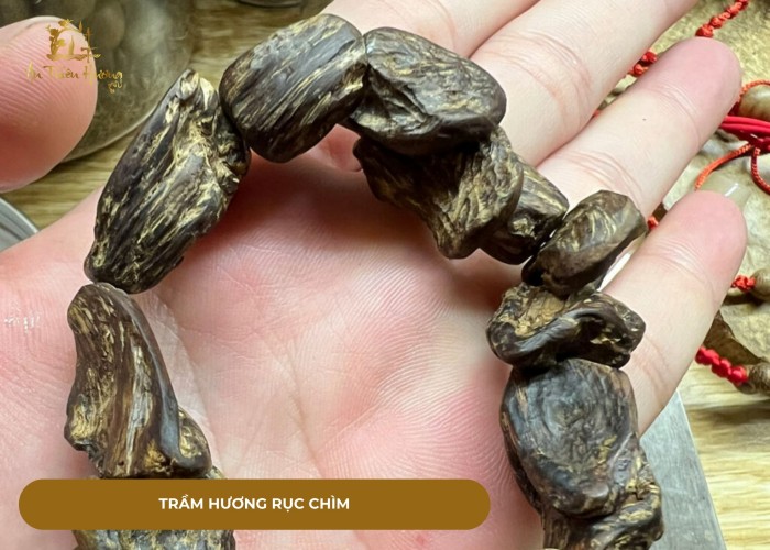 Trầm hương rục là gì? Phân loại trầm rục phổ biến hiện nay 5 trầm hương rục