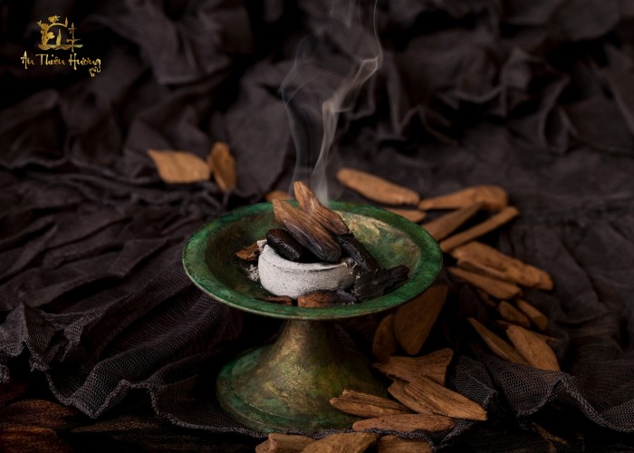 trầm hương rục