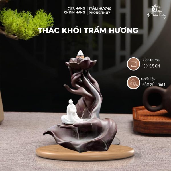 Với thiết kế sang trọng và độc đáo, mỗi chiếc thác khói được làm thủ công tỉ mỉ từ chất liệu gốm sứ cao cấp, mang đến không gian ấm áp và bí ẩn cho tổ ấm của bạn.